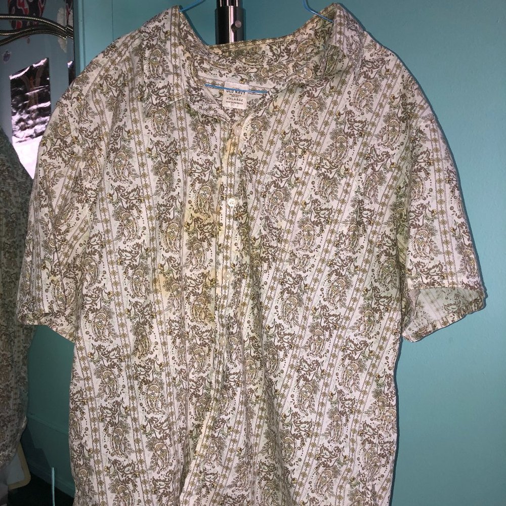 Button down shirt paisley print, collared Size XXL